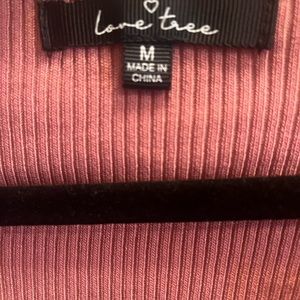 Medium size blushed crop top